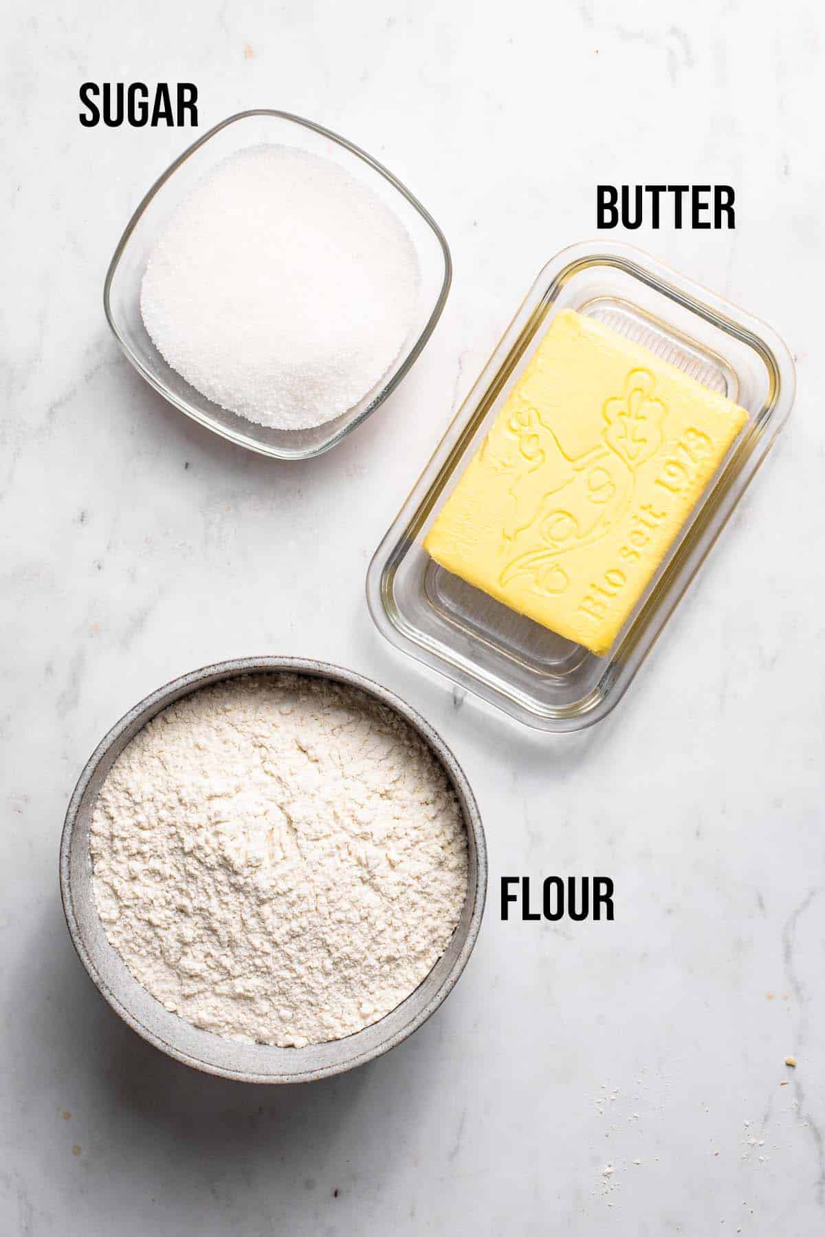 Streusel topping ingredients with labels.